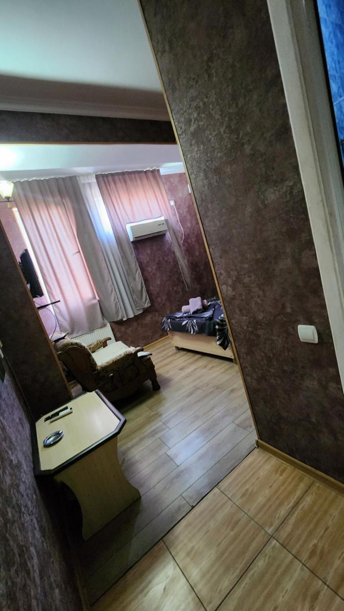 Hotel ,,Mega" Tbilisi Eksteriør billede