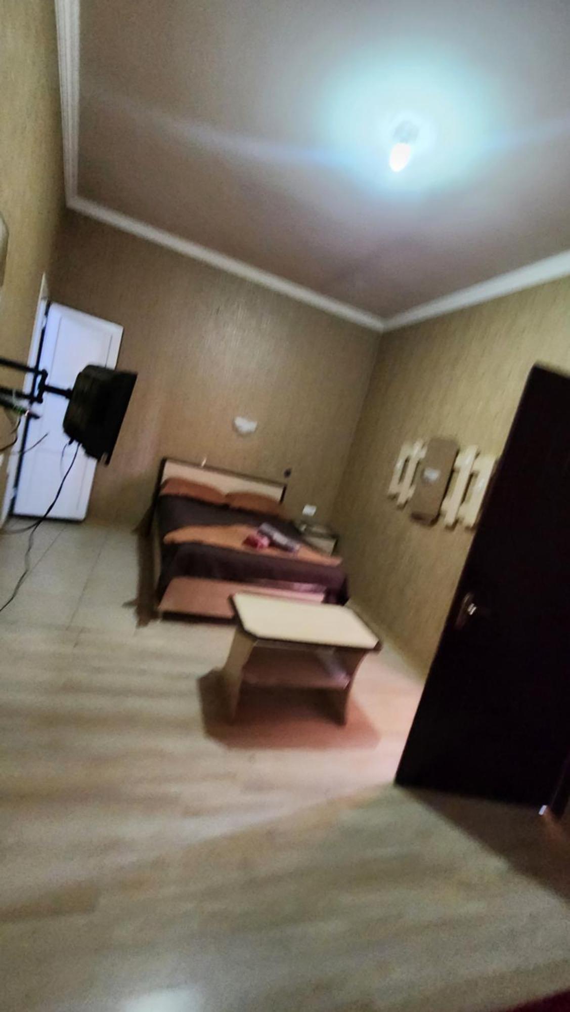 Hotel ,,Mega" Tbilisi Eksteriør billede
