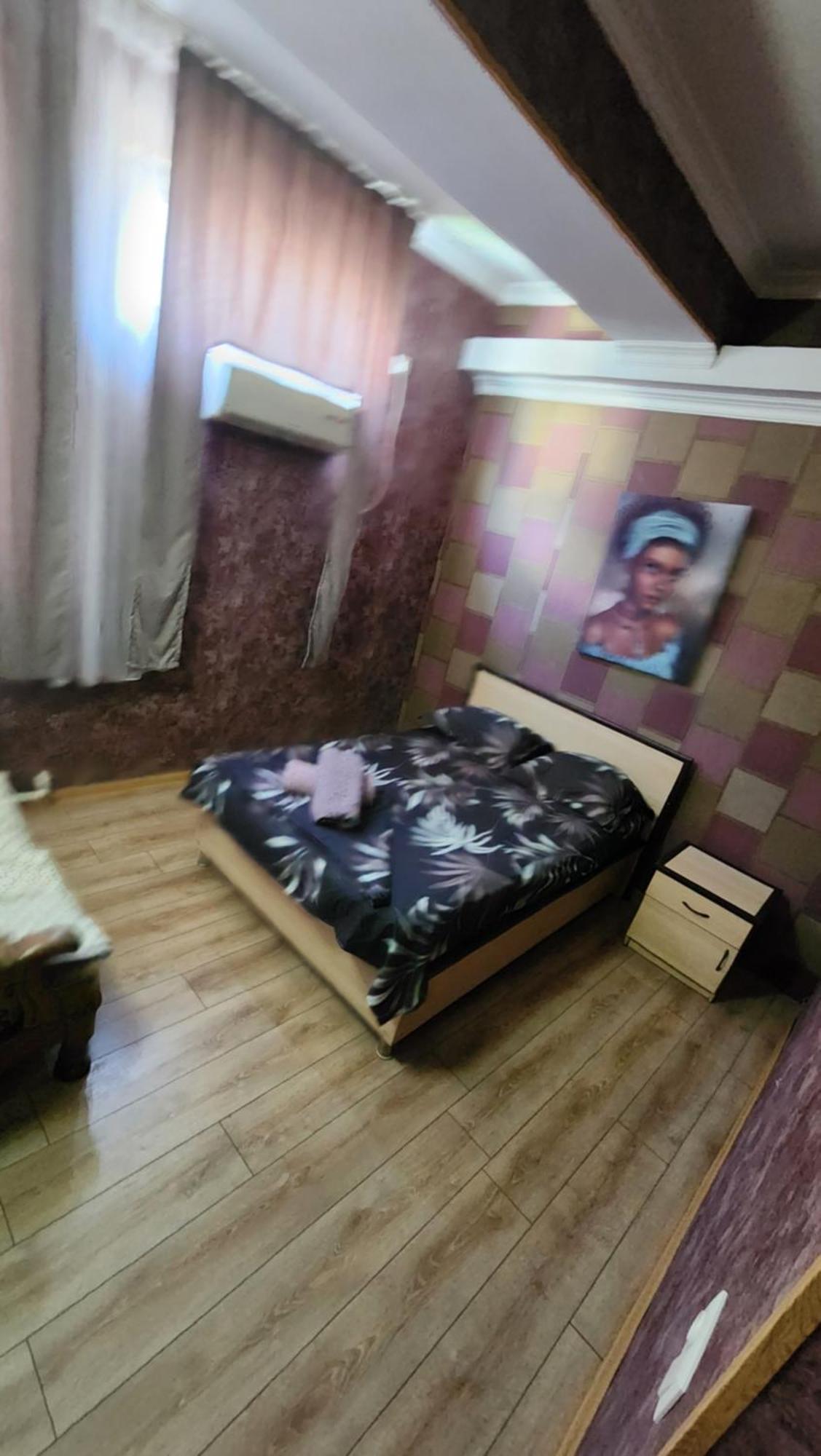 Hotel ,,Mega" Tbilisi Eksteriør billede