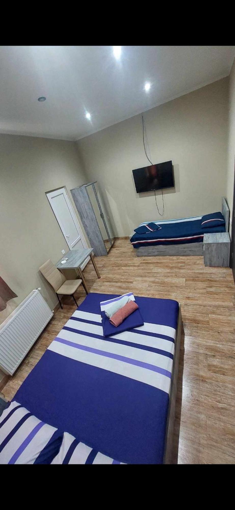 Hotel ,,Mega" Tbilisi Eksteriør billede