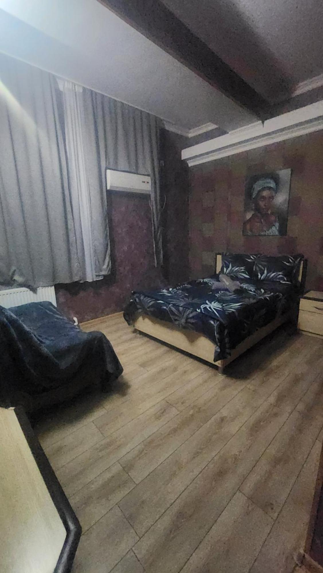 Hotel ,,Mega" Tbilisi Eksteriør billede