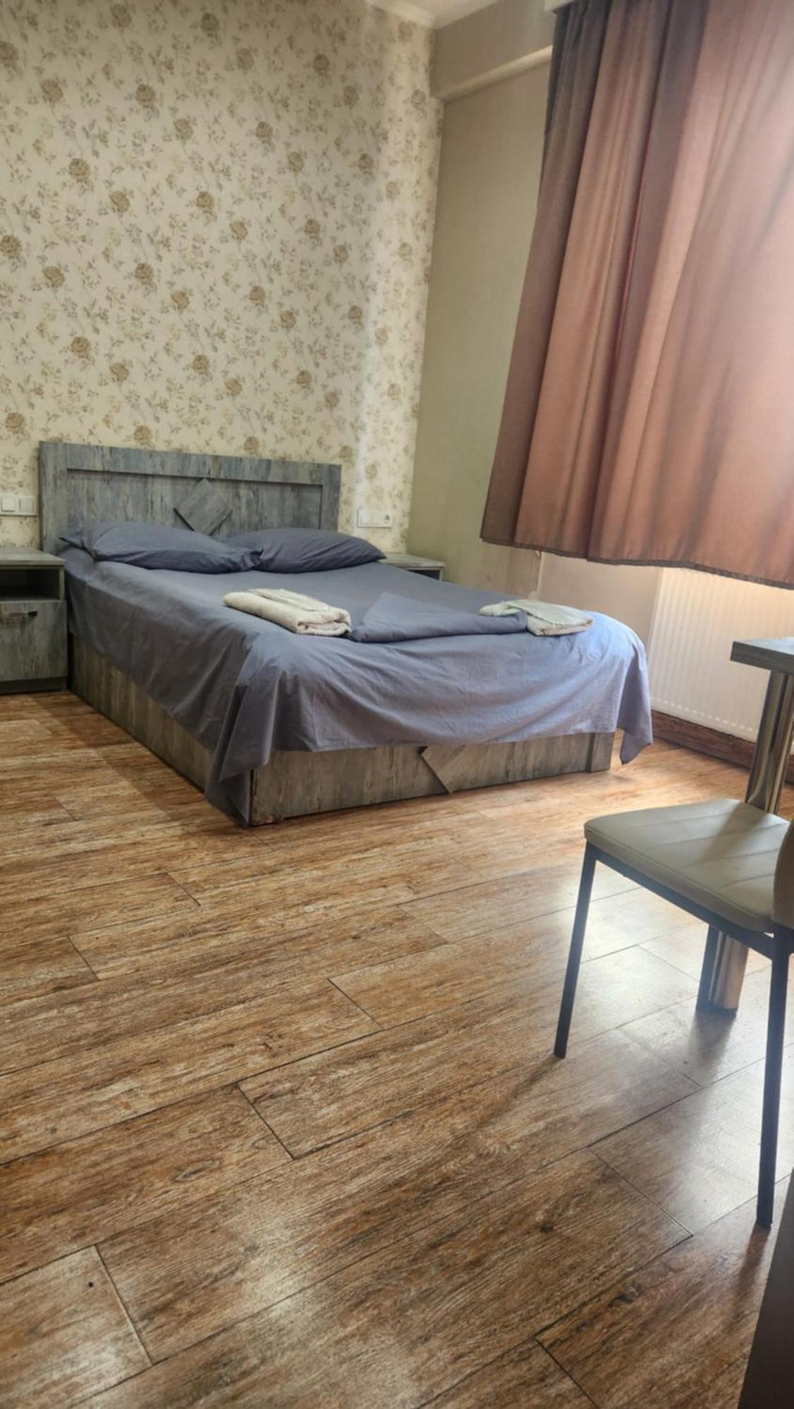 Hotel ,,Mega" Tbilisi Eksteriør billede