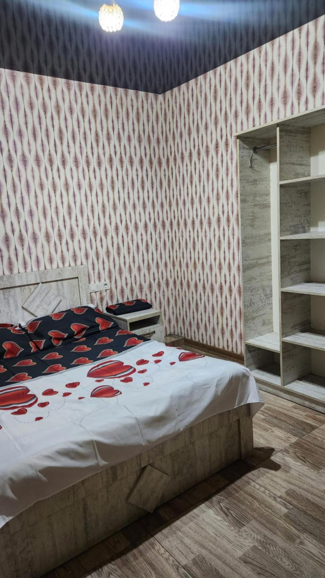 Hotel ,,Mega" Tbilisi Eksteriør billede