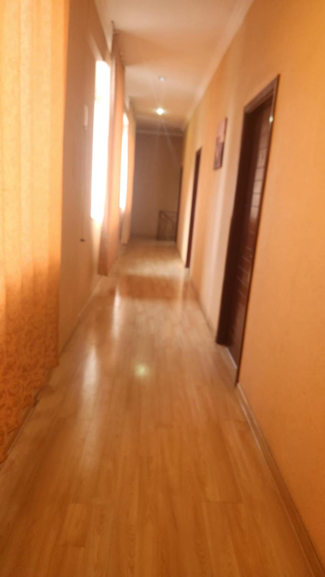 Hotel ,,Mega" Tbilisi Eksteriør billede