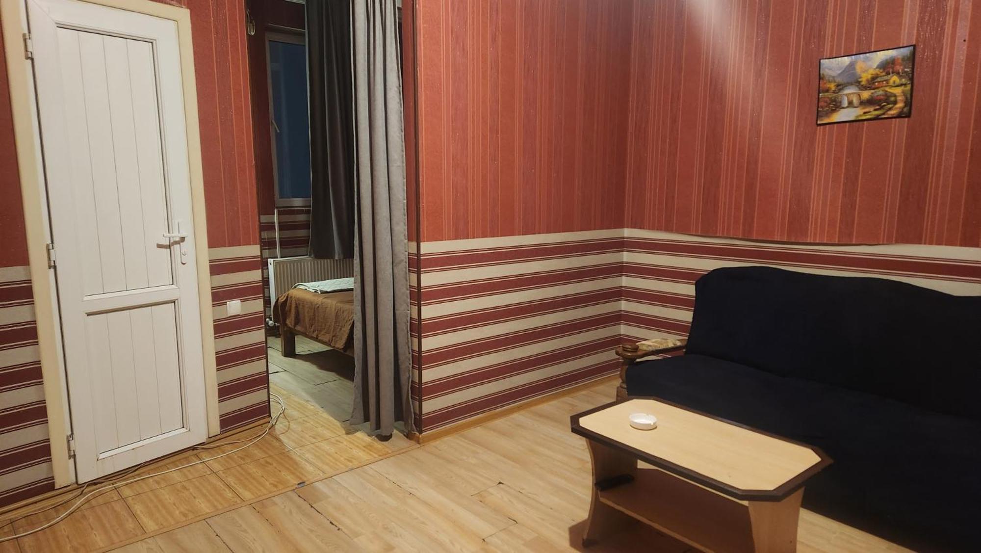 Hotel ,,Mega" Tbilisi Eksteriør billede