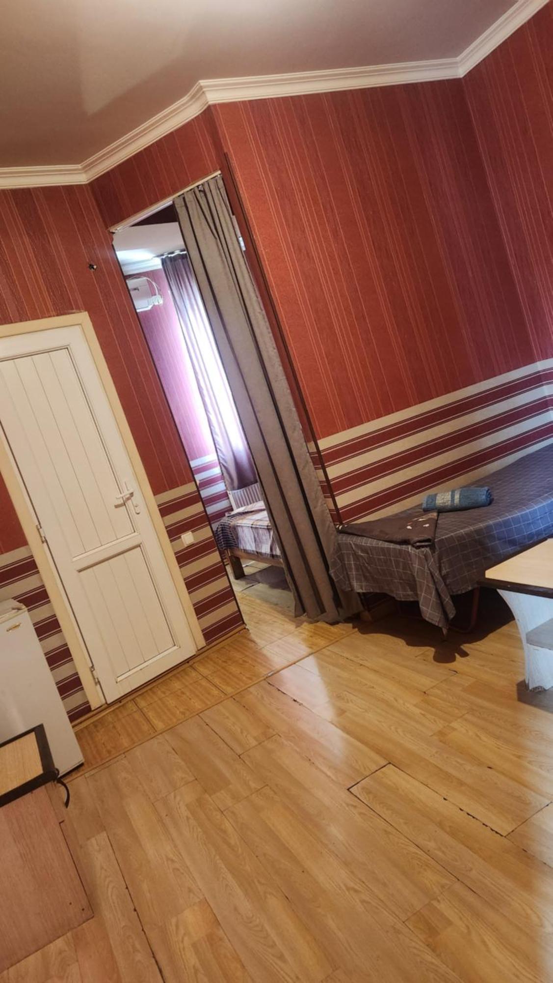 Hotel ,,Mega" Tbilisi Eksteriør billede